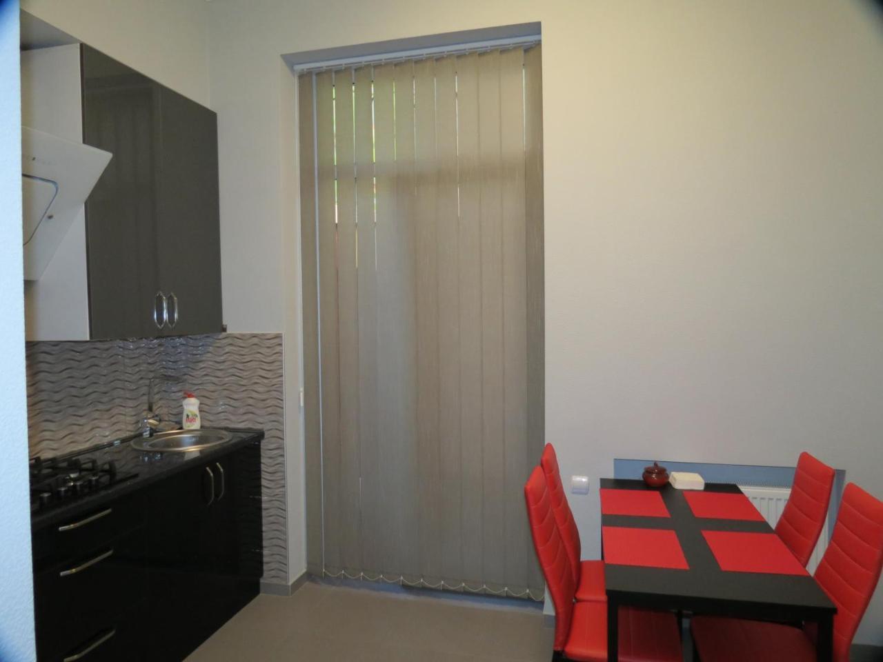 Three Rooms Apartment ティビリシ エクステリア 写真